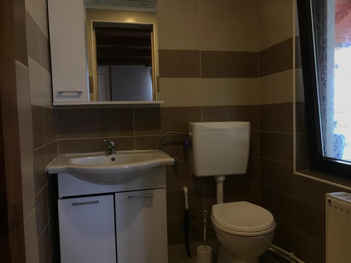 Casuta Din Munti Villa Sadova  Exteriör bild
